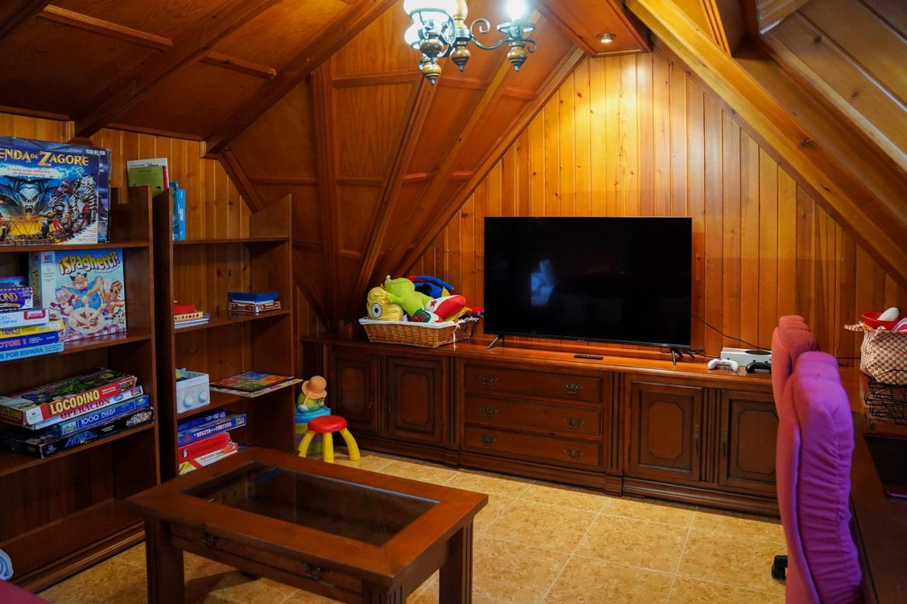 Tess Villa Cari อาเลาริน เดลา ตอร์เร ภายนอก รูปภาพ